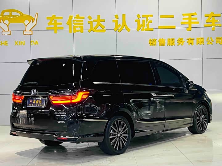 Фото 3 - Honda Elysion