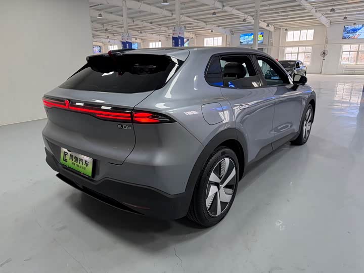 Фото 4 - Changan Deepal S05