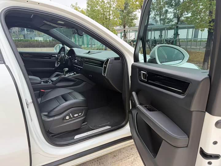 Фото 6 - Porsche Cayenne