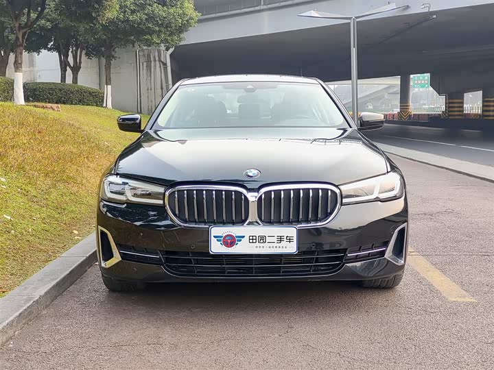 Фото 2 - BMW 5 Series