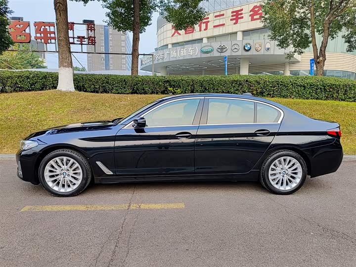 Фото 3 - BMW 5 Series