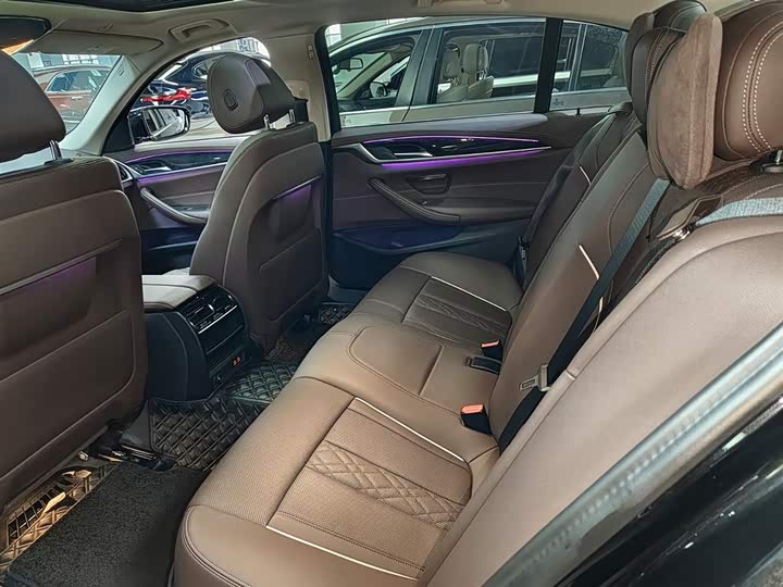 Фото 7 - BMW 5 Series