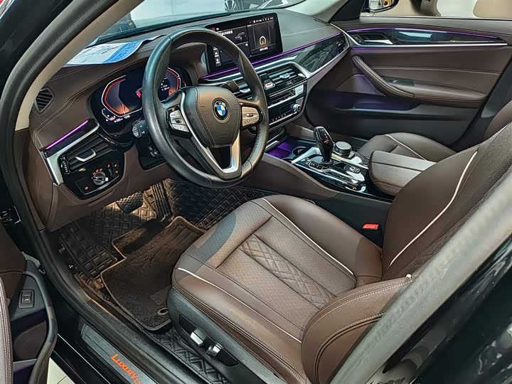 Фото 8 - BMW 5 Series