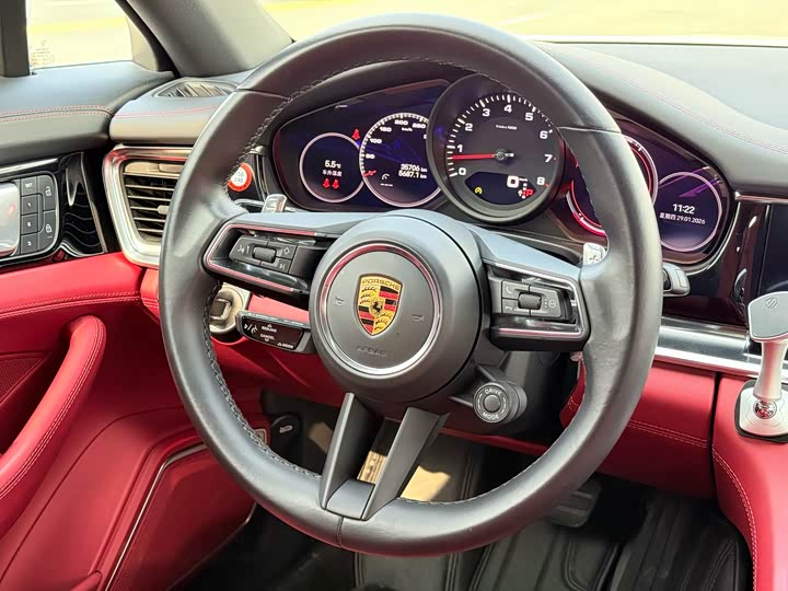 Фото 8 - Porsche Panamera