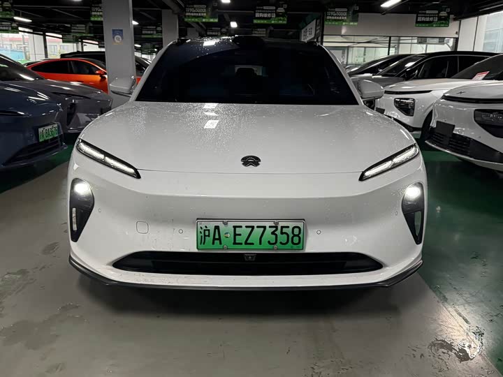 Фото 2 - Nio ET5T