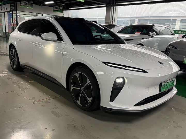 Фото 3 - Nio ET5T