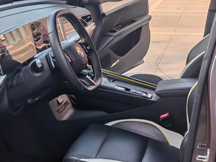 Фото 5 - MG Motor 5 Scorpio