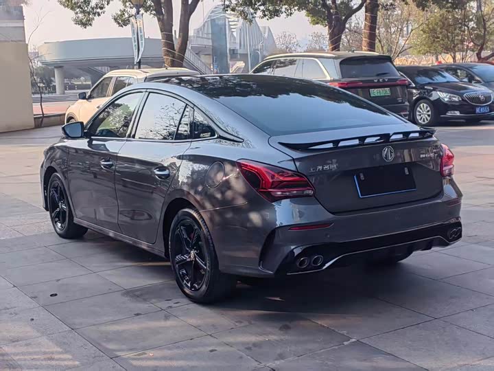 Фото 9 - MG Motor 5 Scorpio