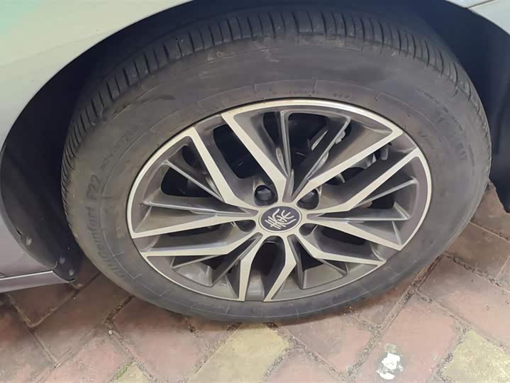 Фото 6 - BYD Qin Plus