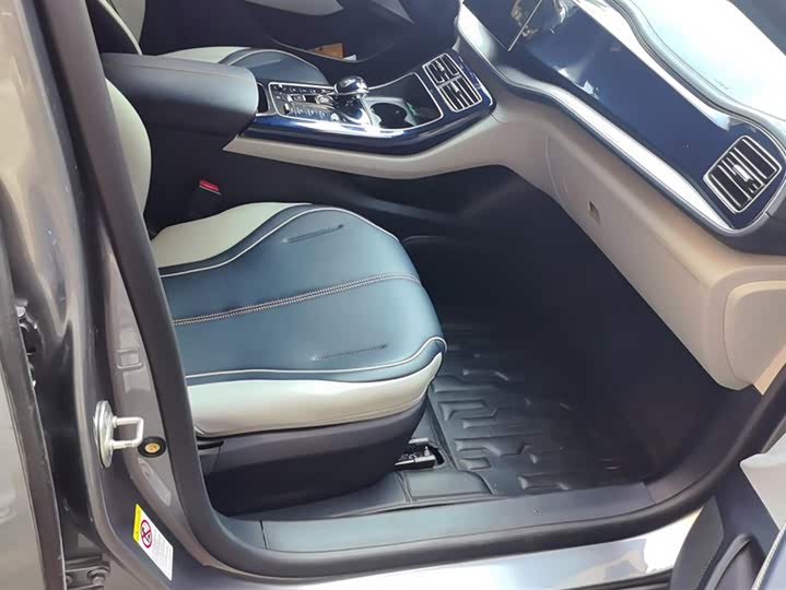 Фото 8 - BYD Qin Plus