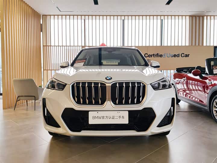 Фото 3 - BMW X1
