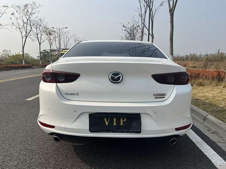 Фото 5 - Mazda 3 (Axela)