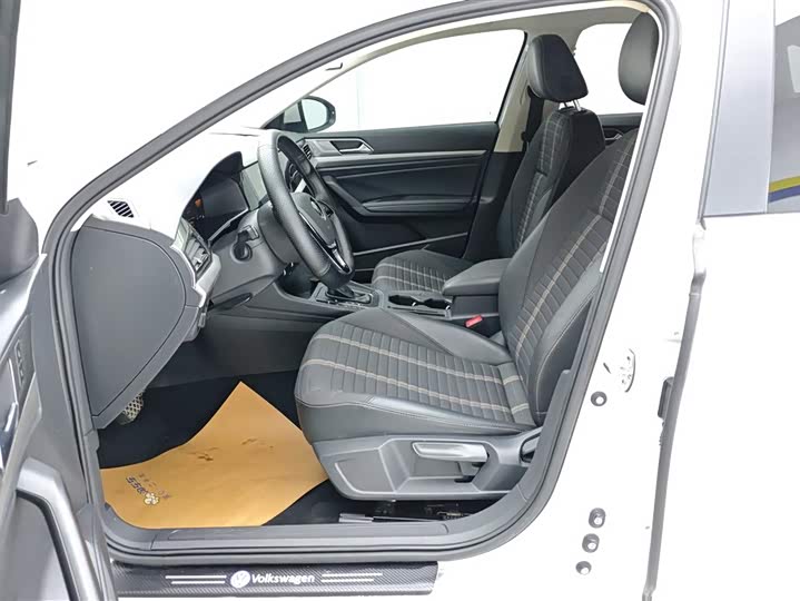 Фото 9 - Volkswagen Lavida