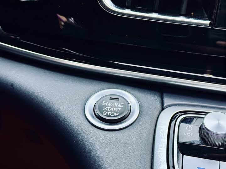 Фото 3 - GAC Trumpchi M8