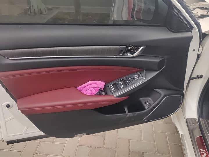 Фото 7 - Honda Inspire