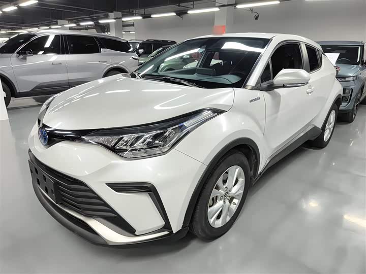 Фото 2 - Toyota Izoa