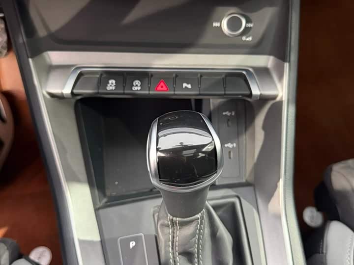 Фото 9 - Audi Q3