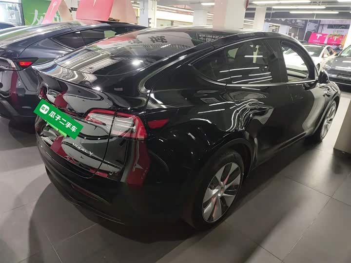 Фото 7 - Tesla Model Y