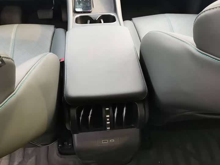 Фото 5 - BYD Yuan Plus