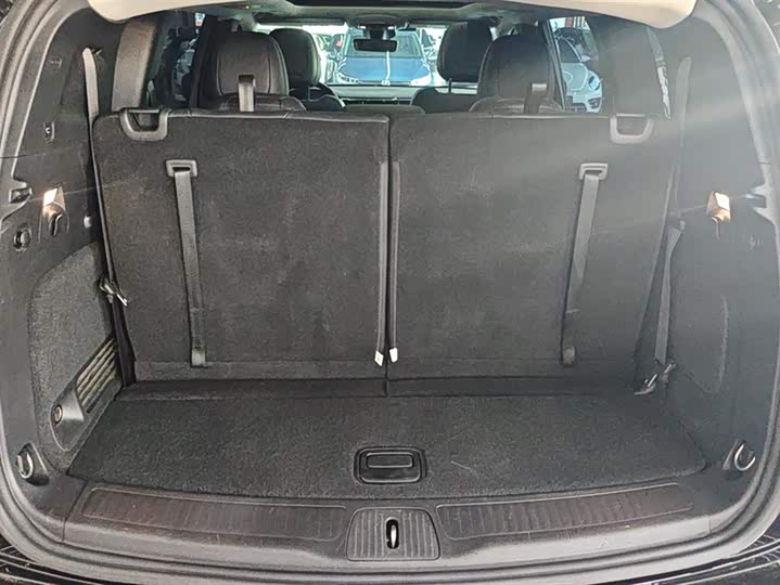 Фото 4 - Jeep Grand Commander