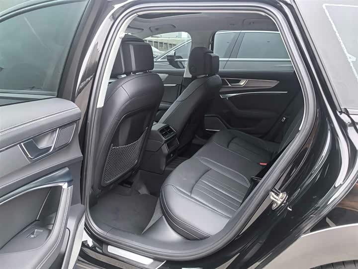 Фото 6 - Audi A6