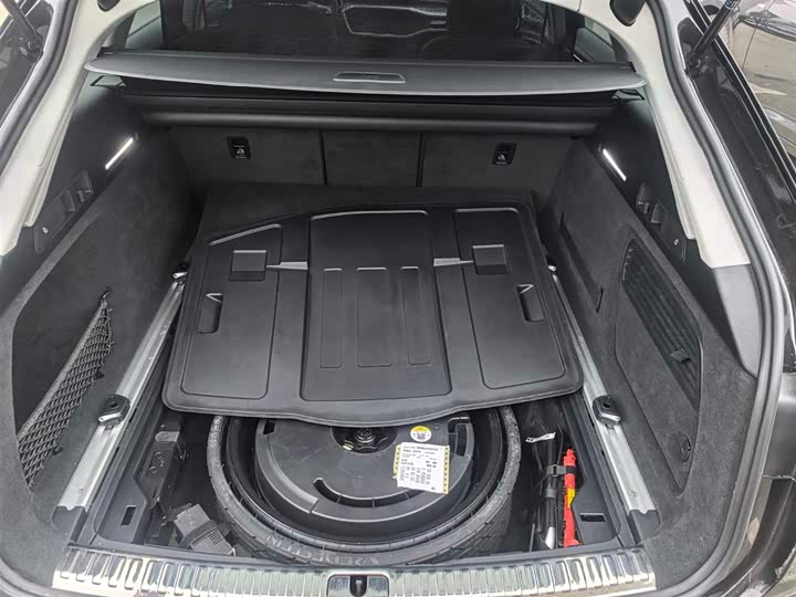 Фото 7 - Audi A6