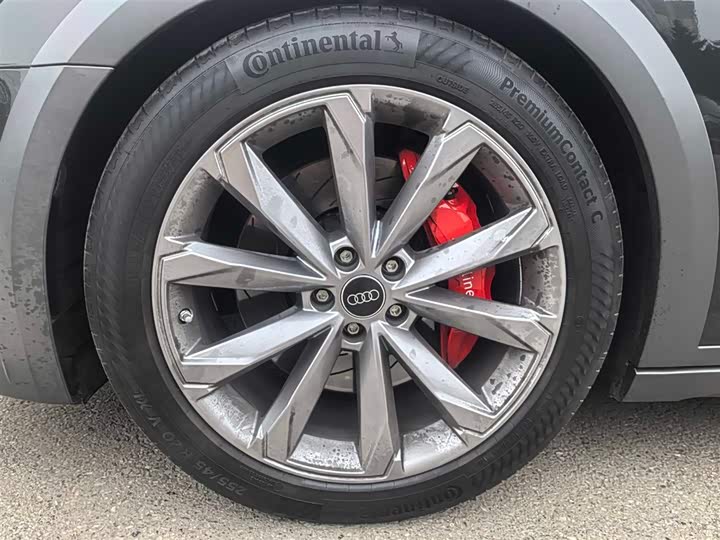 Фото 9 - Audi A6