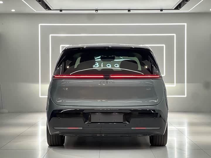 Фото 6 - Zeekr Mix