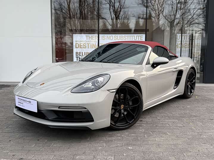 Фото 1 - Porsche 718