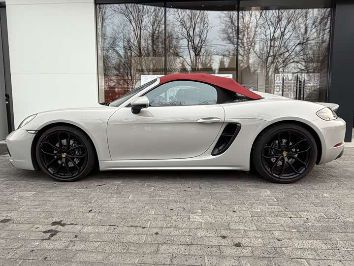 Фото 4 - Porsche 718