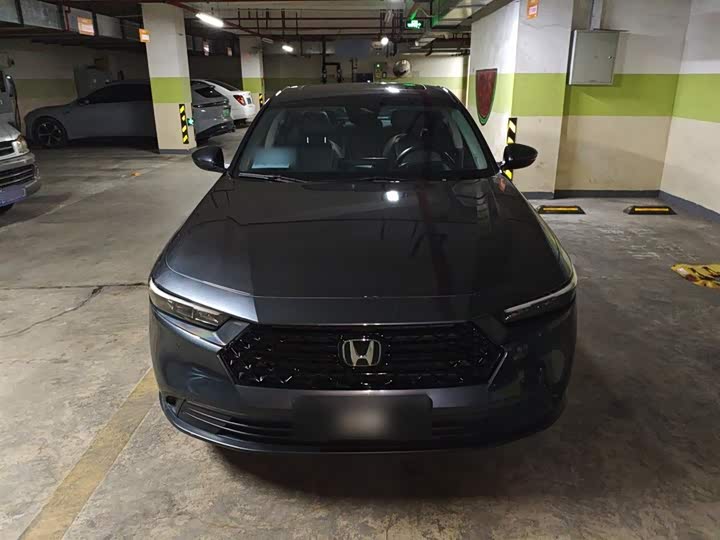 Фото 3 - Honda Accord