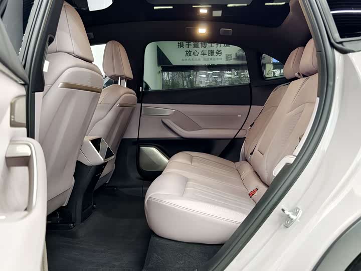 Фото 7 - Nio Onvo L60