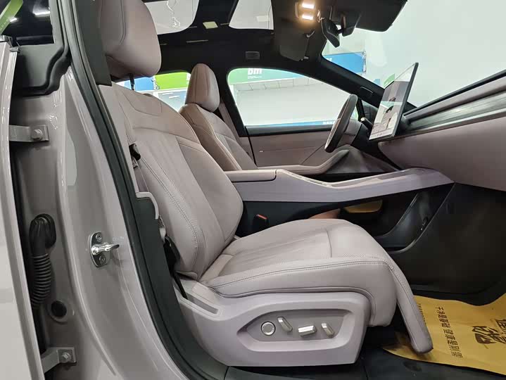 Фото 8 - Nio Onvo L60