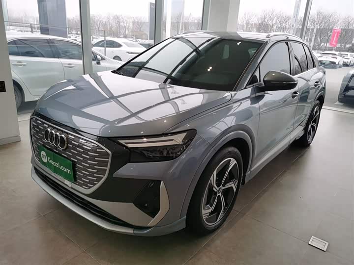 Фото 2 - Audi Q4 e-tron
