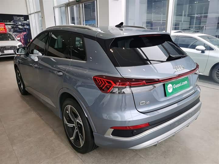 Фото 5 - Audi Q4 e-tron