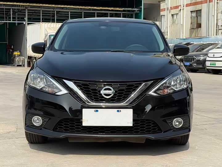 Фото 2 - Nissan Sylphy