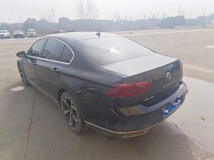 Фото 5 - Volkswagen Magotan