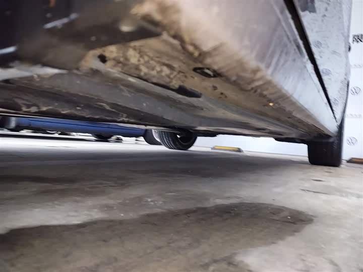 Фото 8 - Volkswagen Passat