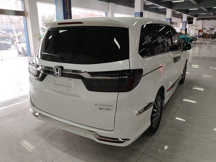 Фото 7 - Honda Elysion