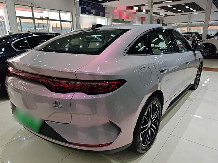 Фото 7 - BYD Qin L