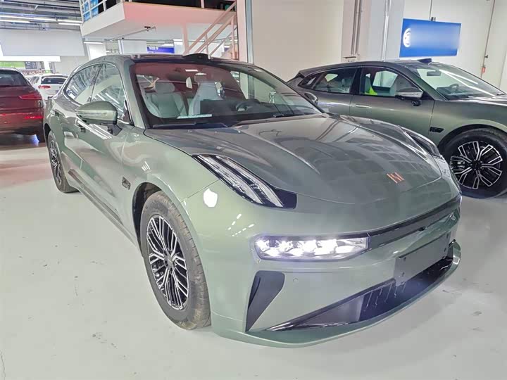 Фото 4 - Zeekr 001