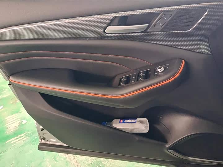 Фото 7 - Haval F7