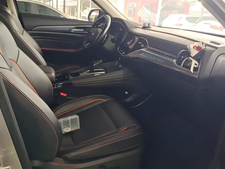 Фото 8 - Haval F7