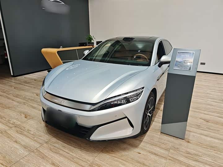 Фото 2 - BYD Han L