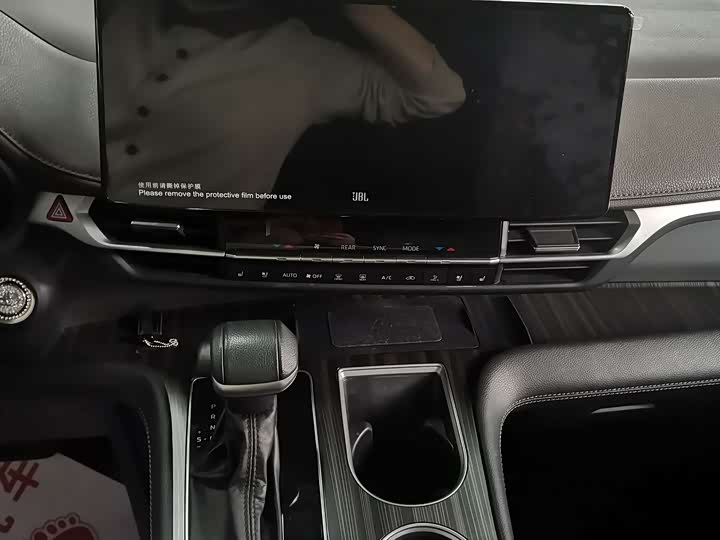 Фото 9 - Toyota Sienna