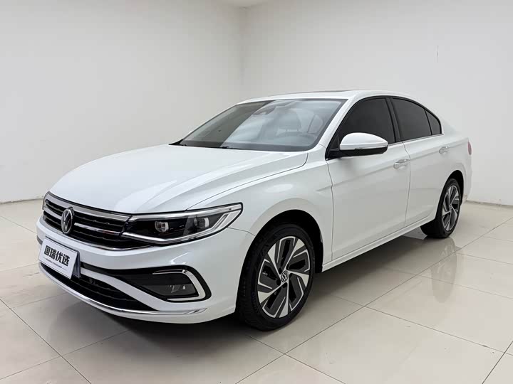 Фото 1 - Volkswagen Bora