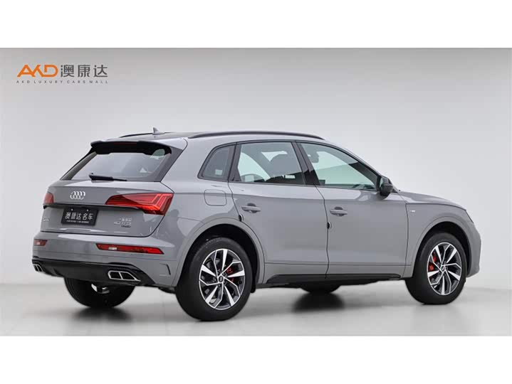 Фото 3 - Audi Q5L