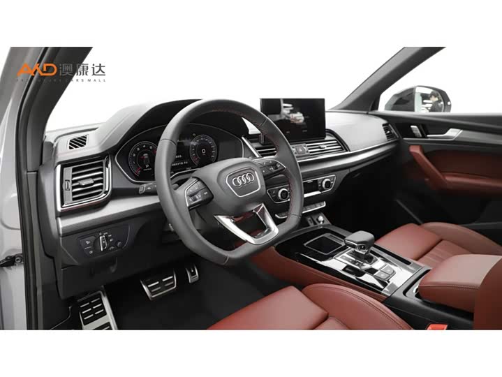Фото 6 - Audi Q5L