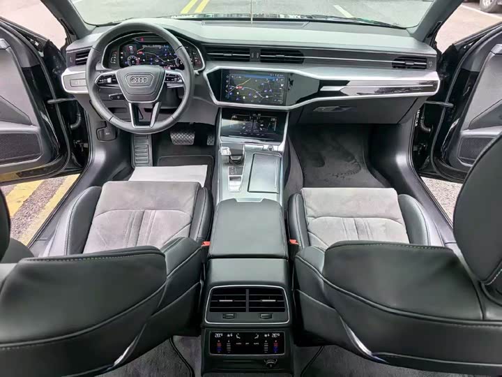 Фото 3 - Audi A6L