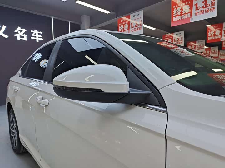 Фото 4 - Volkswagen Lavida